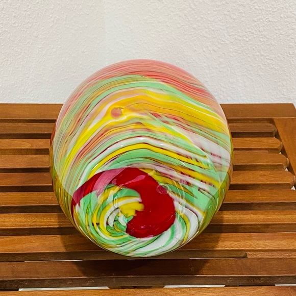 Vintage Murano Red Yellow & Green Art Glass Bottle Vase. Lizarri Glass Signature - Picture 9 of 11